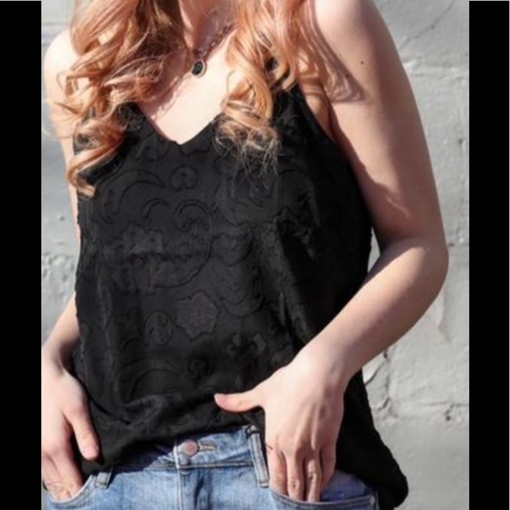 Xhilaration Velvet rosette design Camisole, sz S